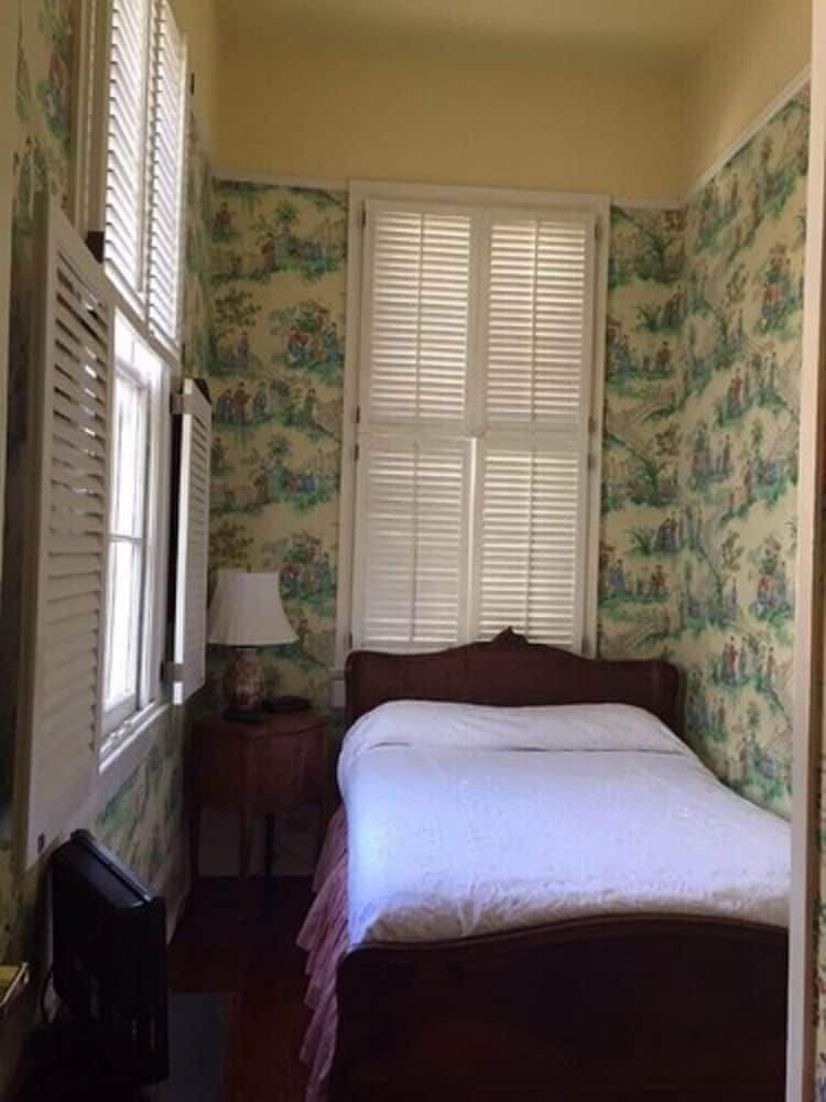 Basic Single Room