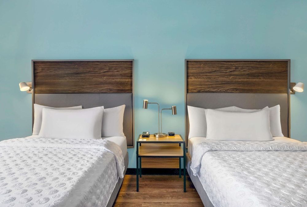 Room, 2 Queen Beds, Accessible (Hearing)