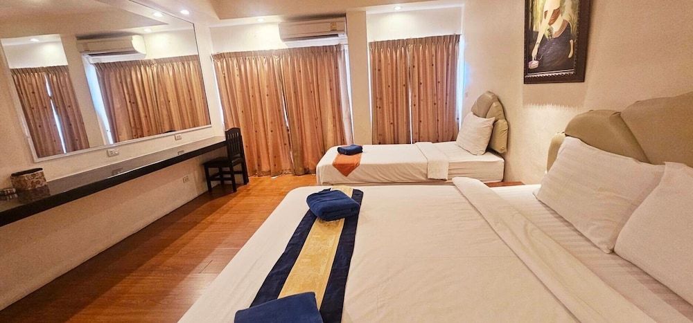 undefined At Sea Hotel Pattaya 8