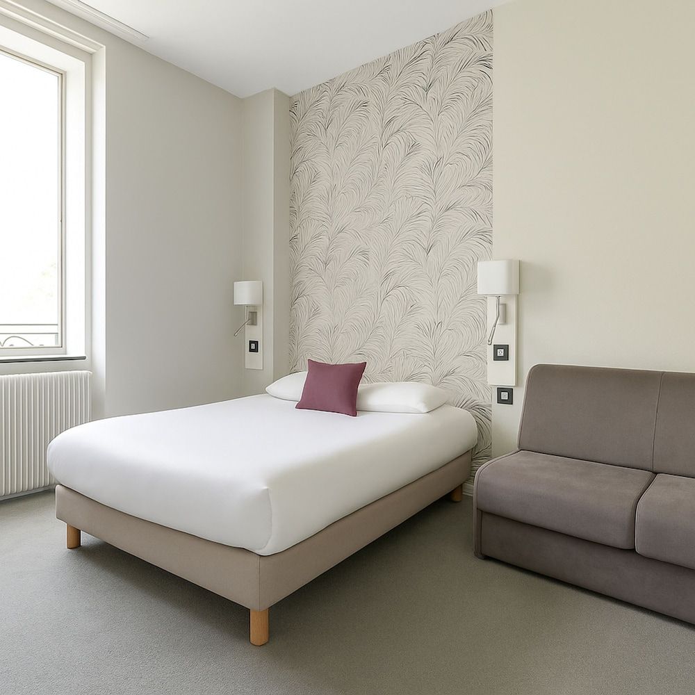 Room with 1 double bed and 1 sofa bed 1 person