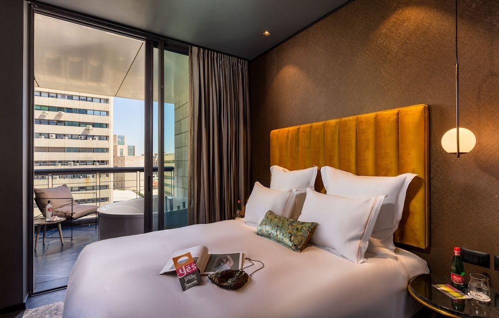 Brown Machne Yehuda Terrace Room with Jacuzzi 5
