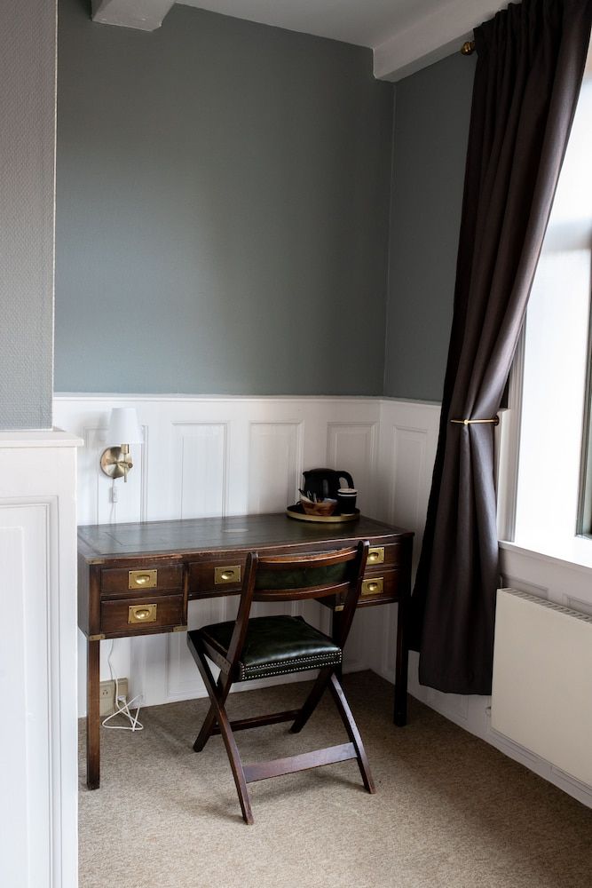 Hotel Hamlet Senior Suite 6