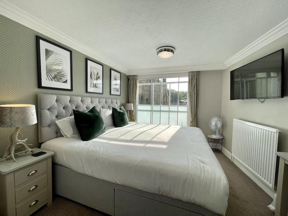 Deluxe Double Room (Room 1)