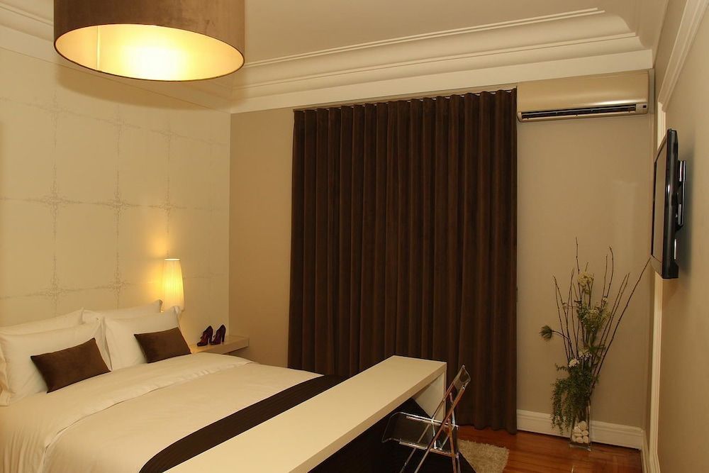 undefined Castilho House 10