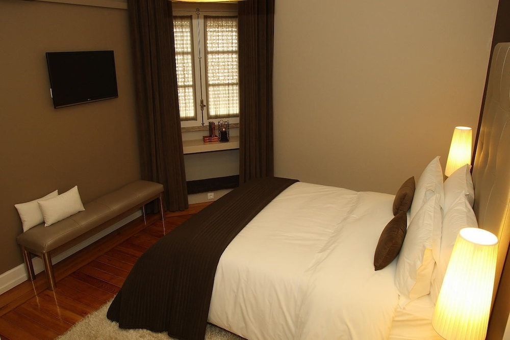 Castilho House Standard Double Room 4