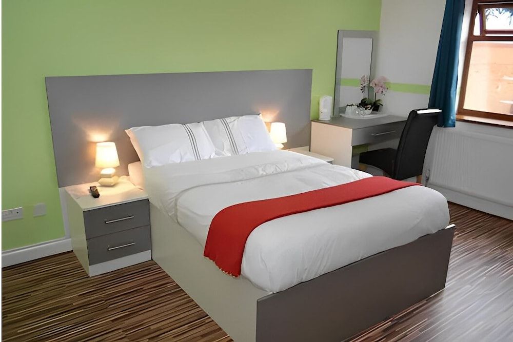 undefined Heathrow Travellers Hub 6