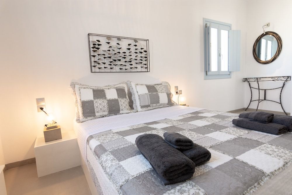 DS Traditional Villas Santorini Island Exclusive Villa, 1 Bedroom (2) 3