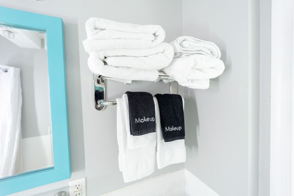 Canalside Inn Premier Room, 1 Queen Bed, Non Smoking 29