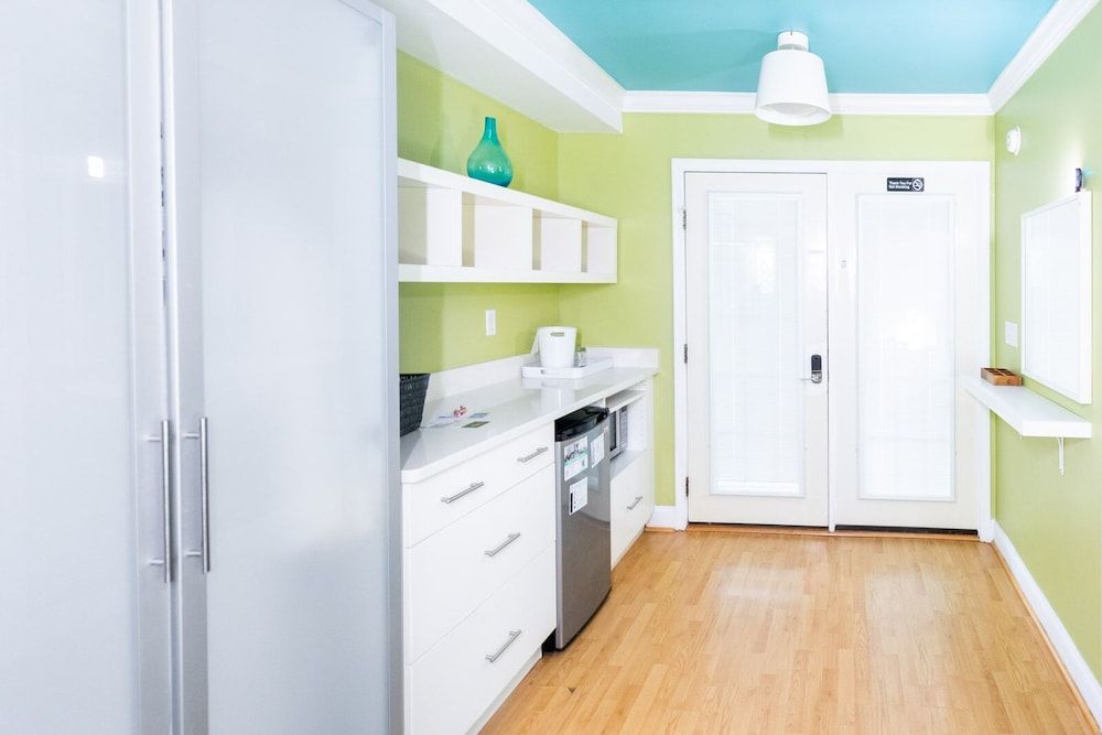 Canalside Inn Family Quadruple Room, 2 Queen Beds, Non Smoking, Ground Floor 26