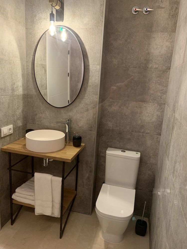 Sweet Sevilla Suites Double or Twin Room 5