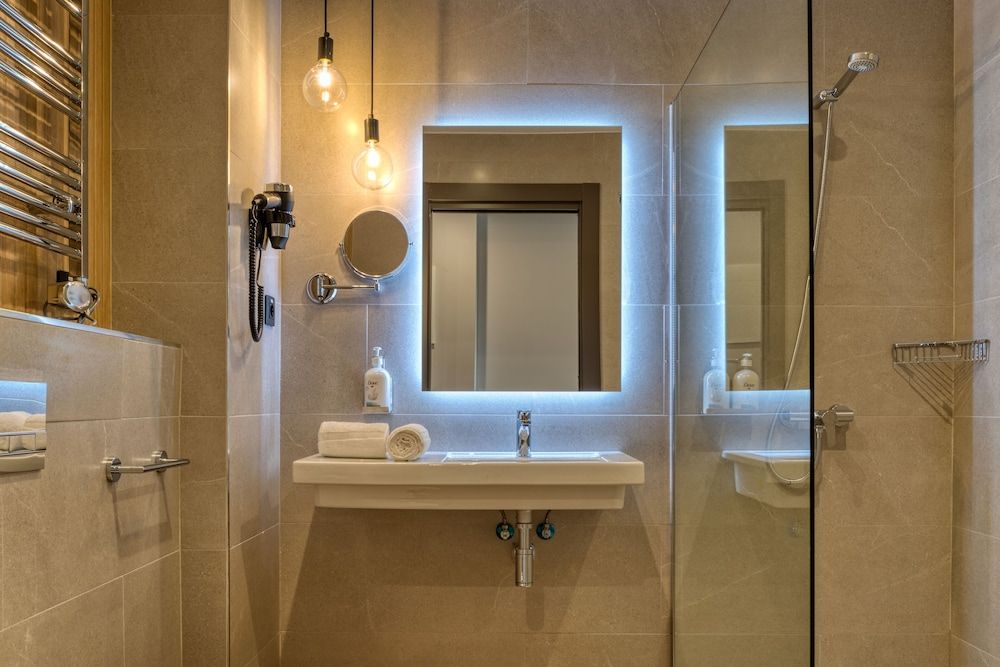 DWO Colours Alcalá Standard Double Room 3