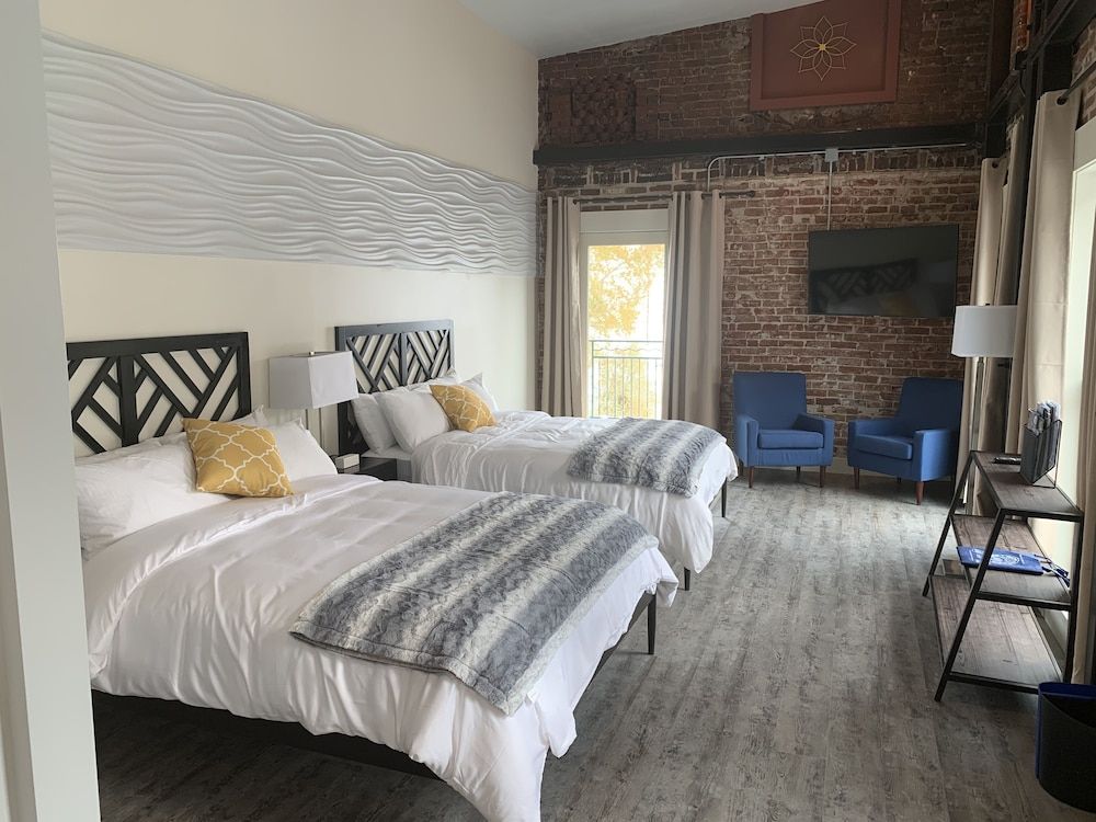 Manhattan Hotel Salida Panoramic Quadruple Room 7