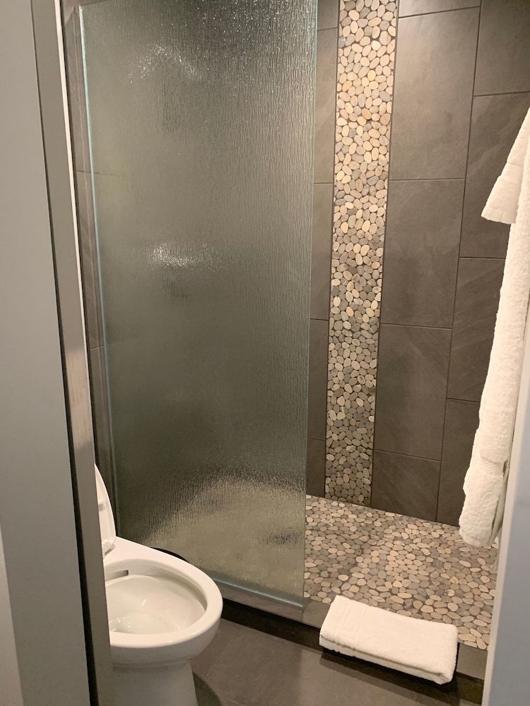 Manhattan Hotel Salida Basic Quadruple Room 10