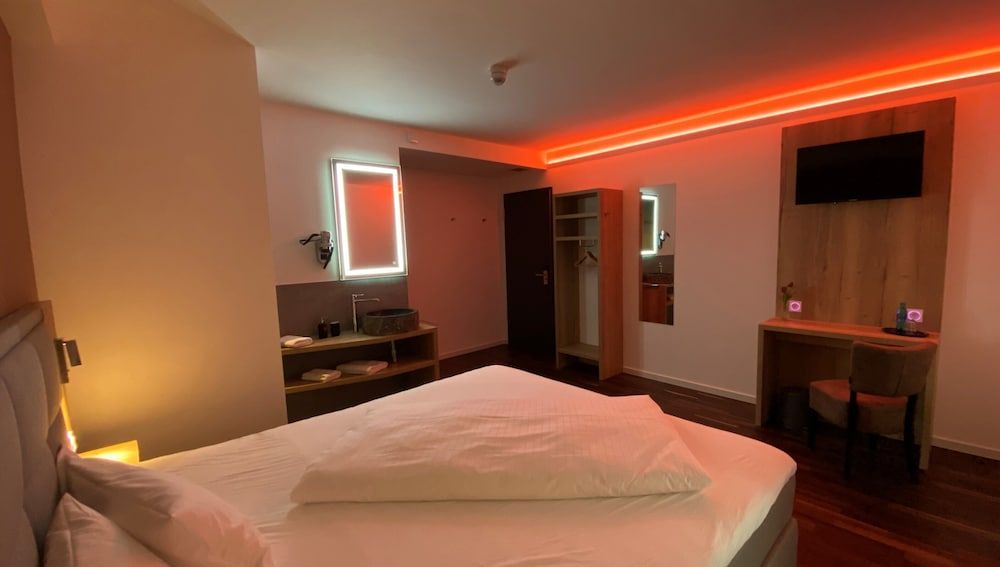 Hotel B4 Comfort Single Room 3