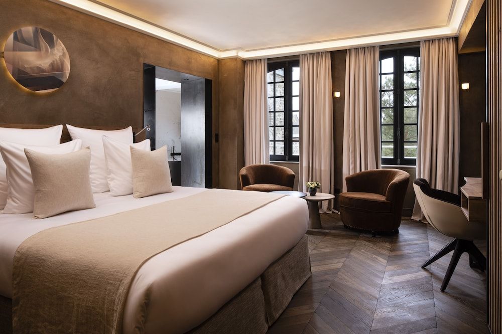 Hôtel Saint-Delis - Relais & Châteaux Deluxe Double Room 2