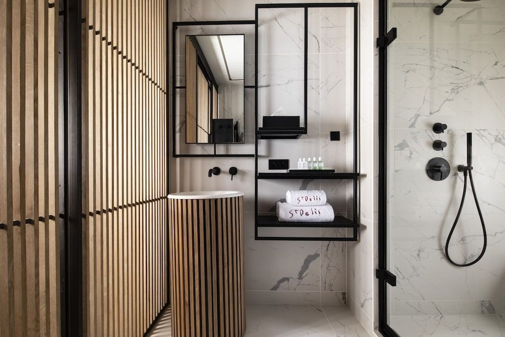 Hôtel Saint-Delis - Relais & Châteaux Classic Double Room 6