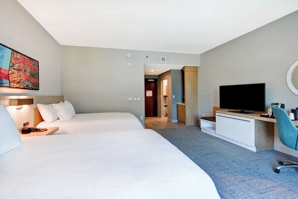 Room, 2 Queen Beds, Accessible (Roll-In Shower)