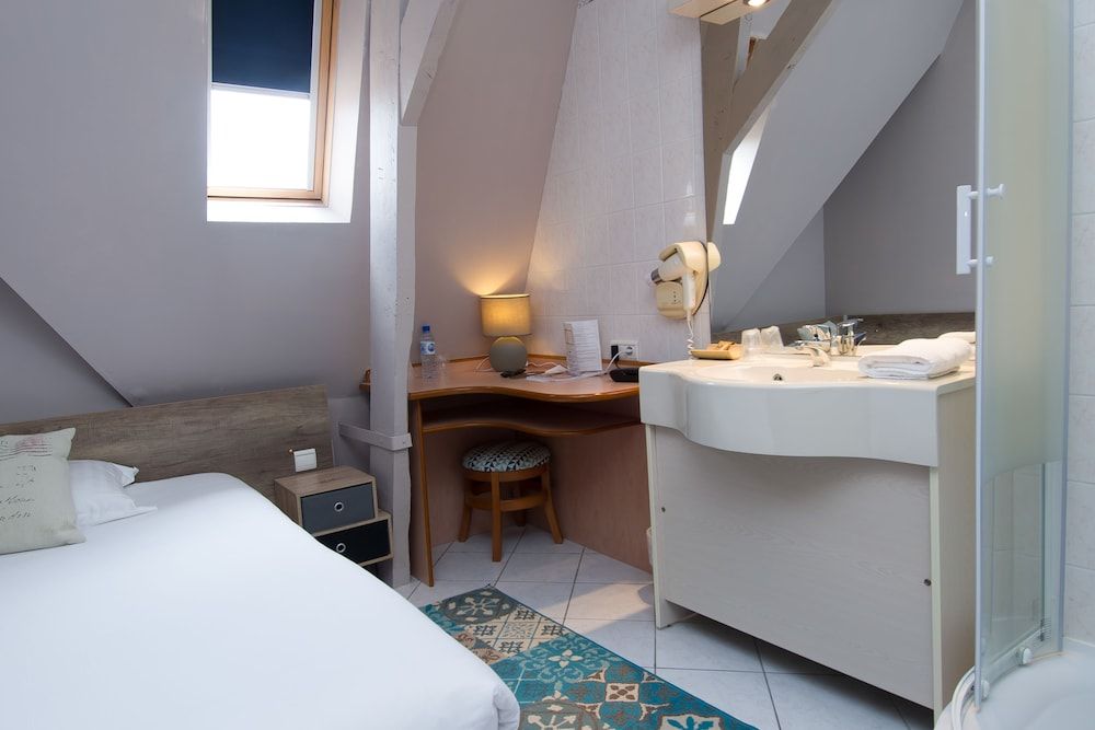 Hotel Eden Double Room Single Use (Budget) 2