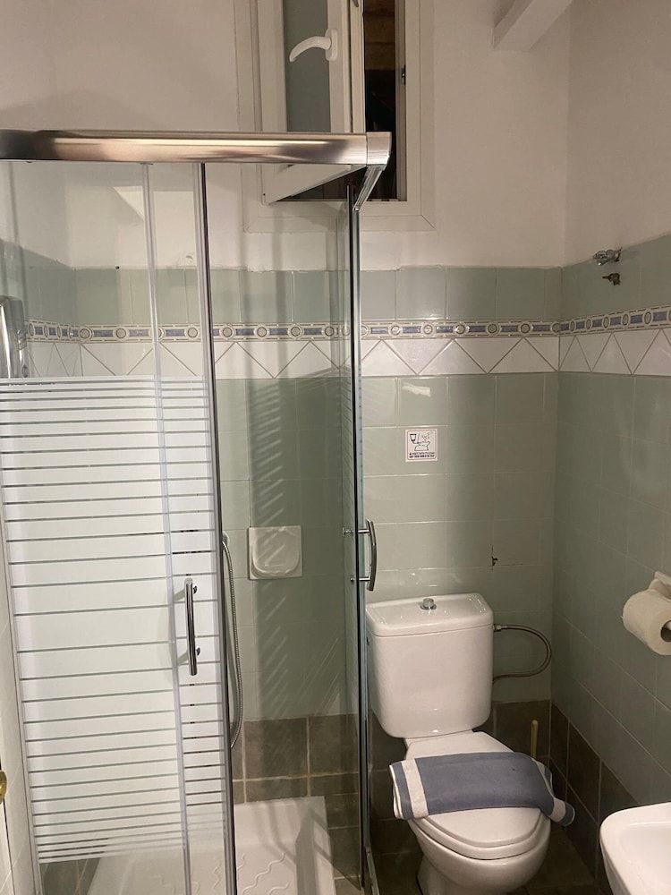 Blue Bay Beach Hotel Family Studio, Sea View 8