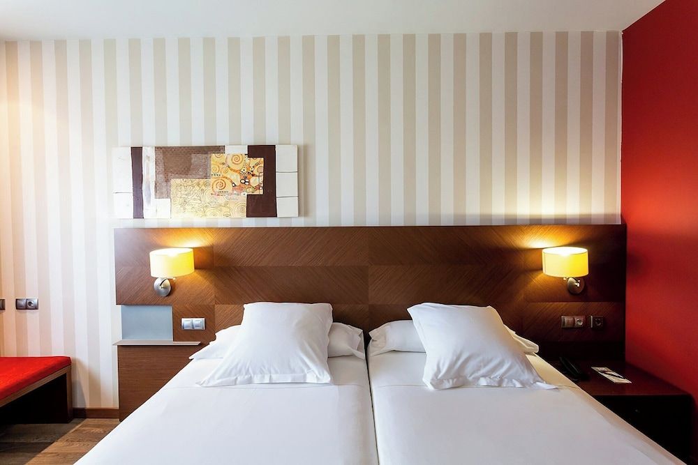Sercotel Las Artes Pinto Standard Room, 2 Twin Beds 2