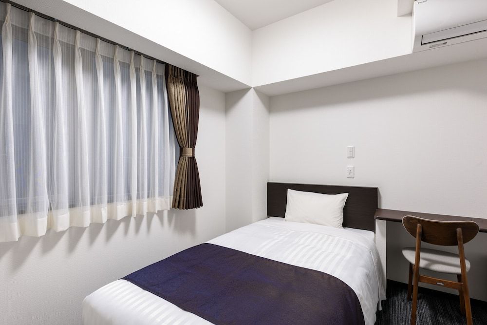 undefined Shimbashi Urban Hotel 4