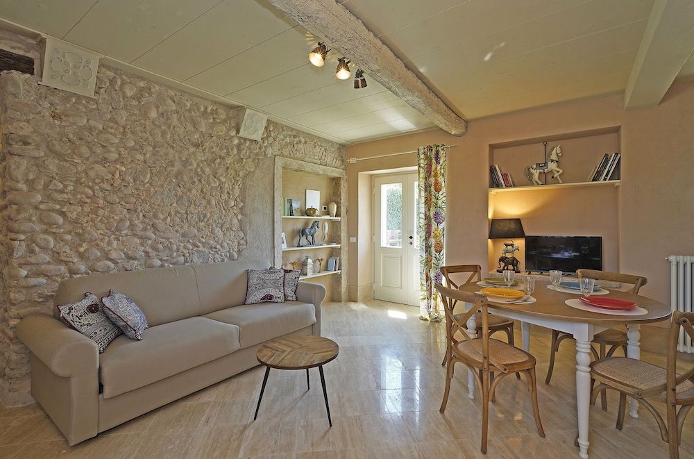 Dogoli Country Apartments Apartment, 2 Bedrooms, Terrace (Top) 13