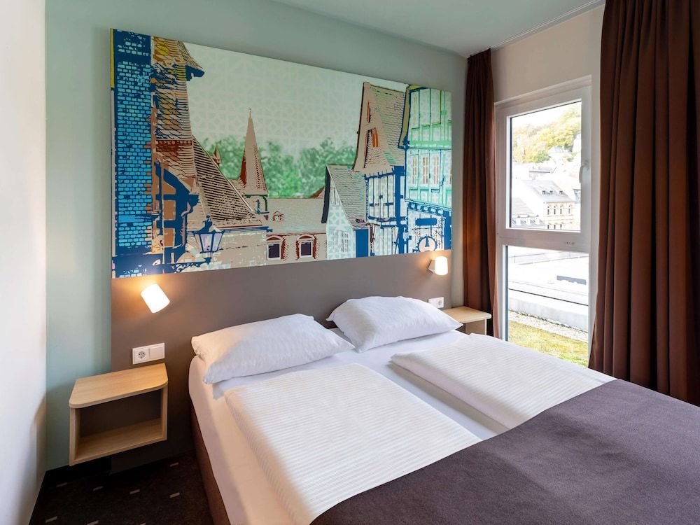 B&B Hotel Marburg Quadruple Room 5