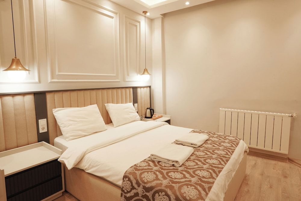 undefined Ararat Hotel 5