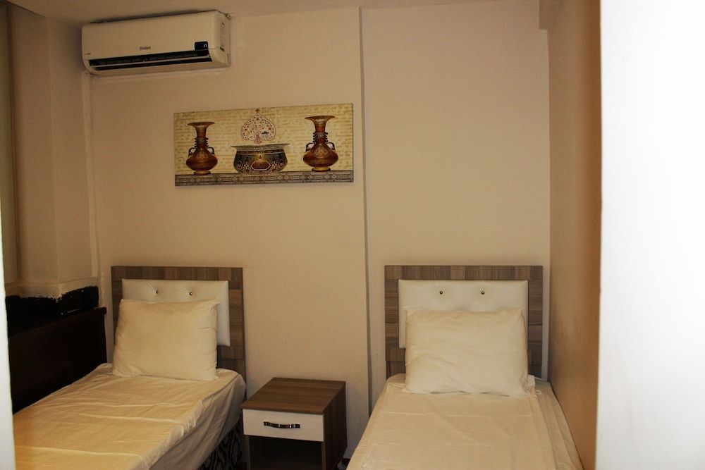 undefined Ararat Hotel 3