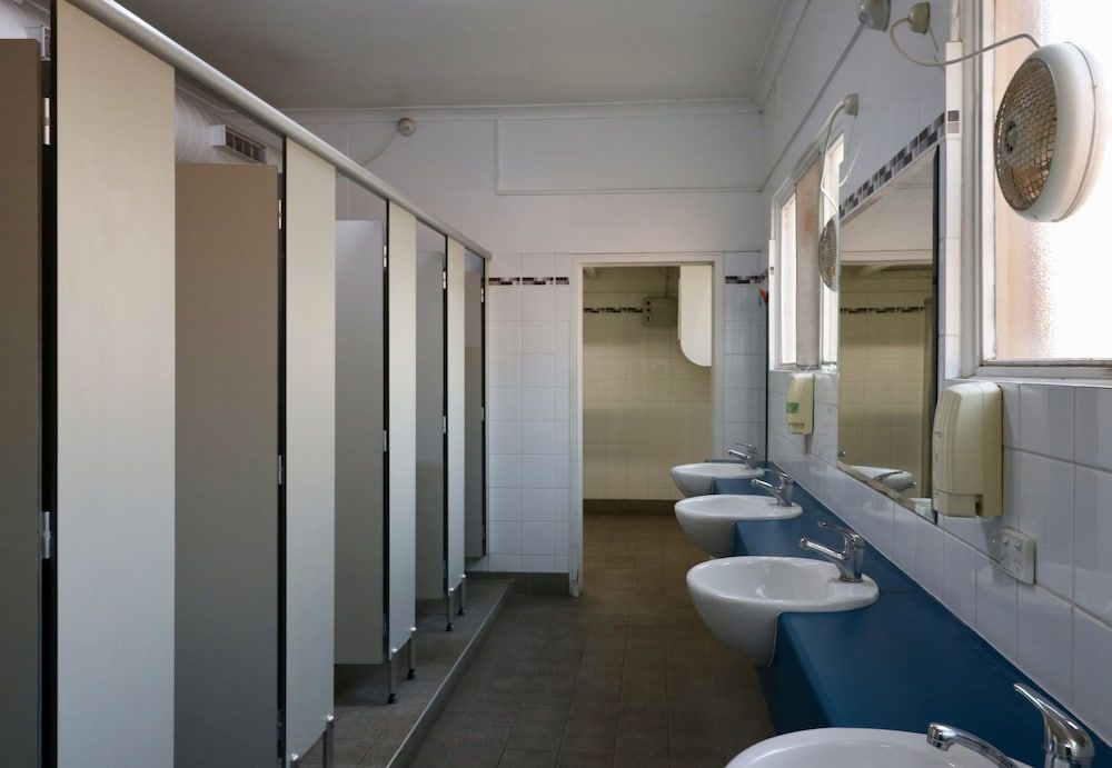 Shared Dormitory, Women only (Shared Bathroom)