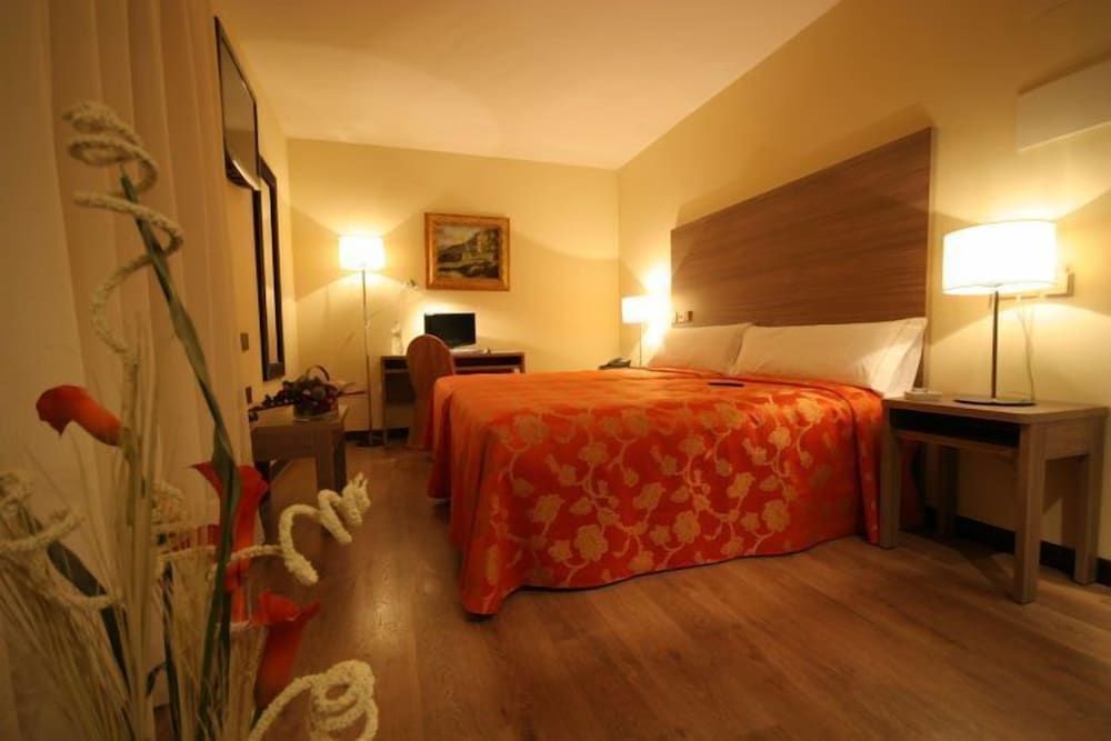 Hotel Centro Los Braseros Double Room 4