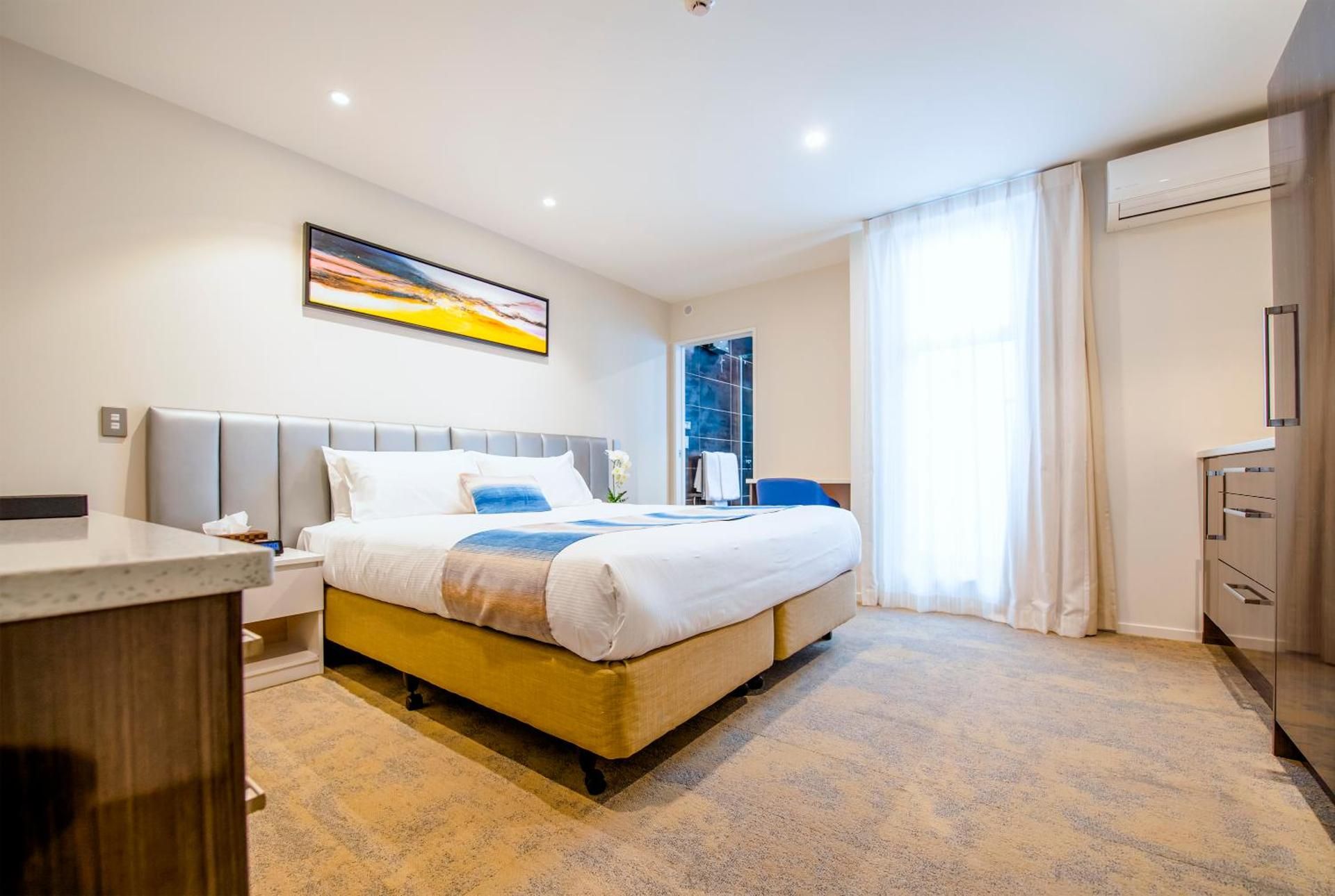 Deluxe King Room with Balcony