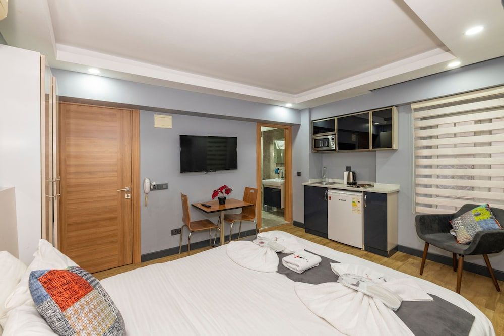 Taxim Trend Suites B) Standart Cift Kisilik Suite