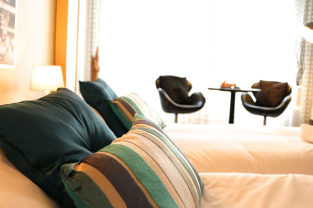 Saillant Hotel Maastricht City Centre Deluxe Room 3