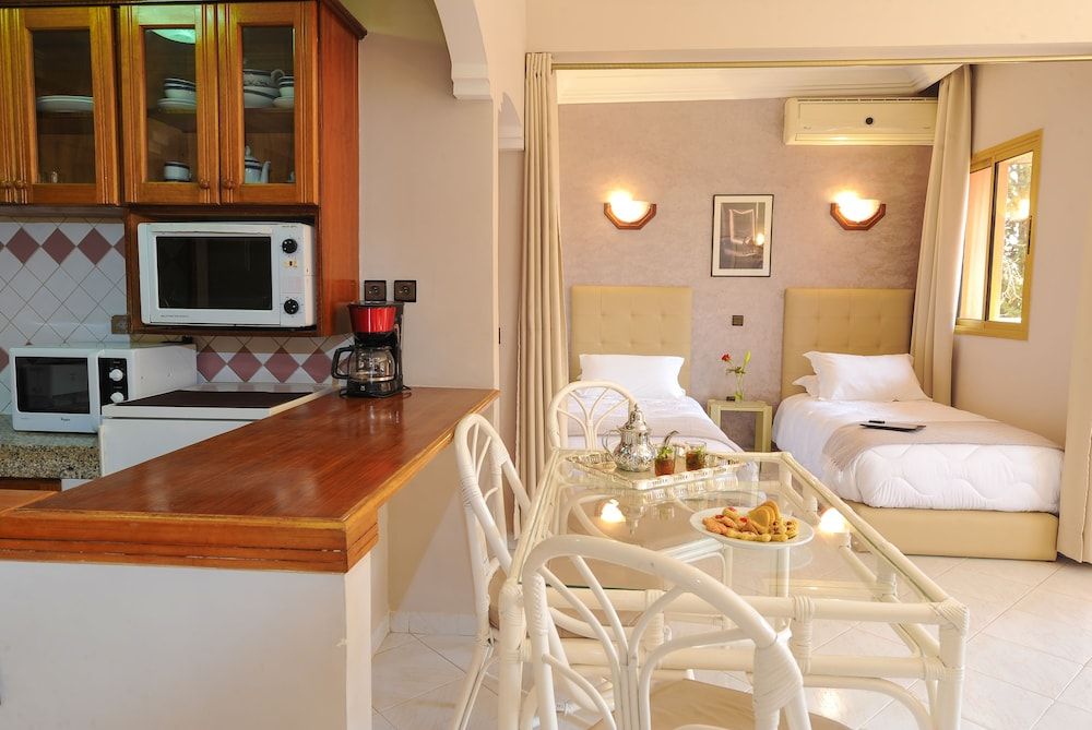 Appart Hotel Amina Resort & Spa Comfort Apartment, 2 Bedrooms (4 pax) 11