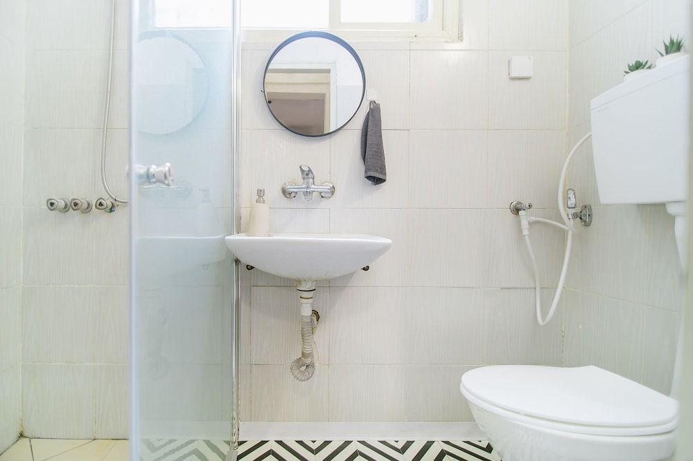 15 Ben Yehuda Studios Studio with Kitchen and Balcony 5