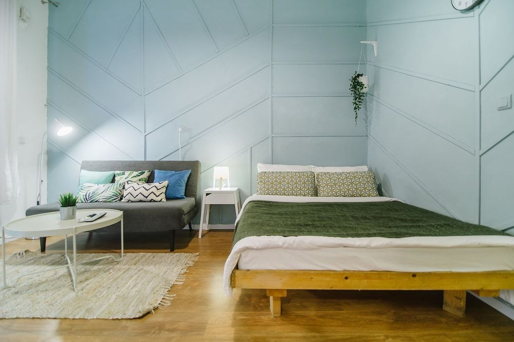 undefined 15 Ben Yehuda Studios 7