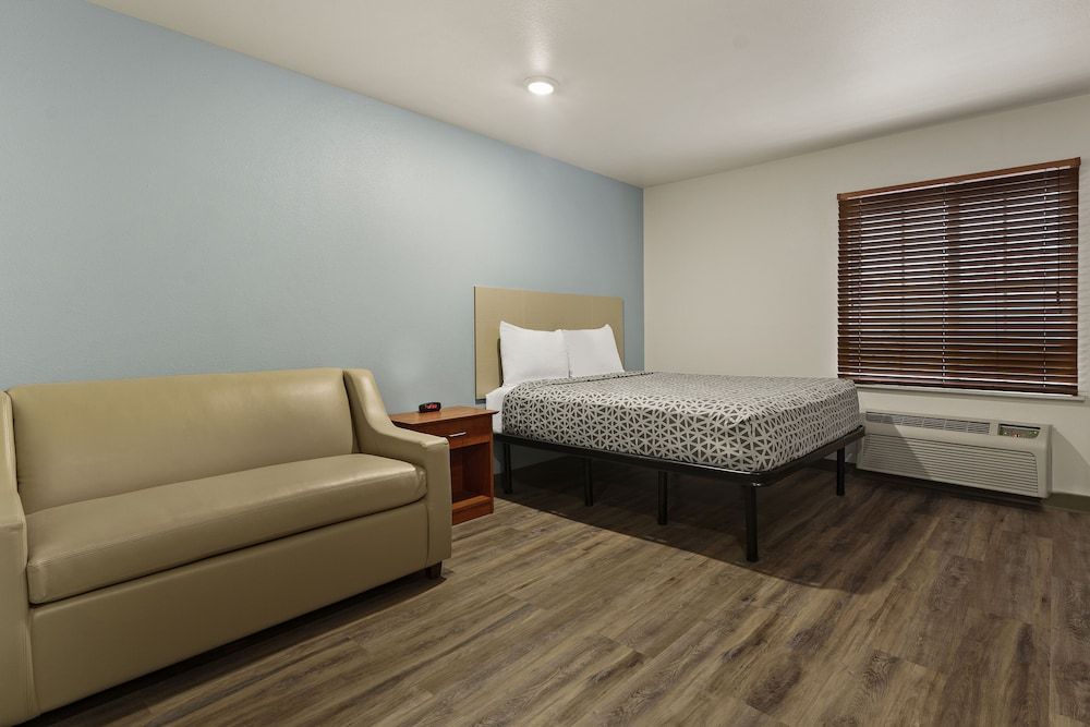 Suite, 1 Queen Bed, Accessible, Non Smoking
