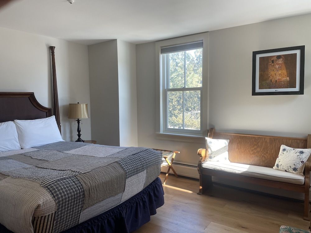 Basic Single Room, 1 Double Bed