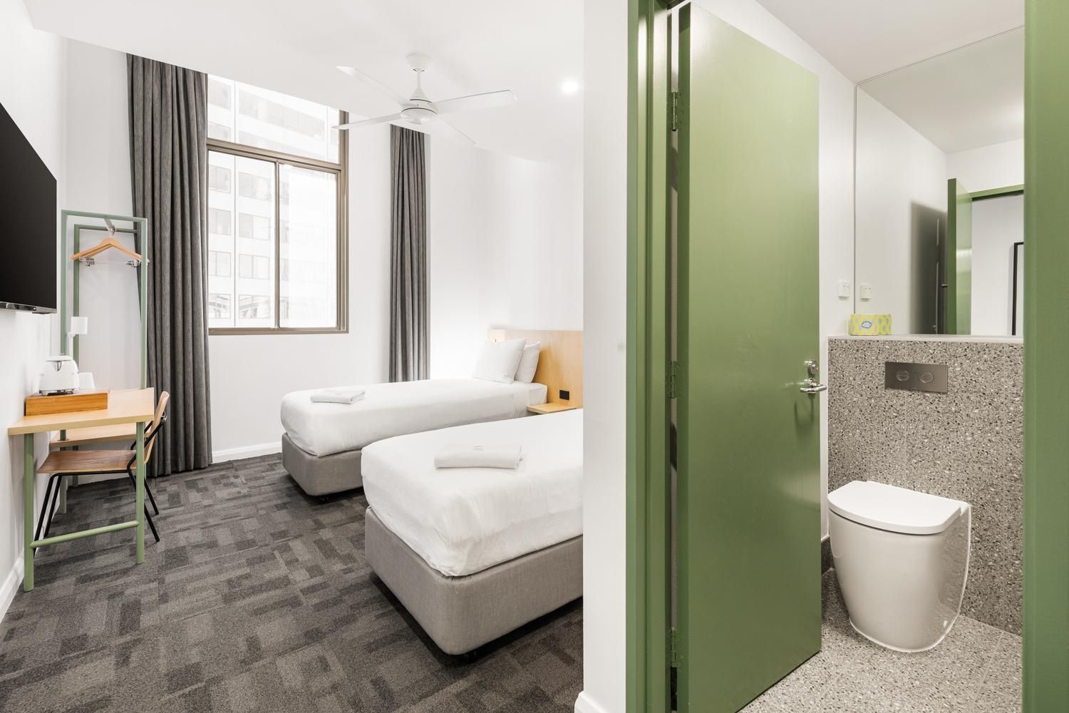 Twin Room with Ensuite Bathroom