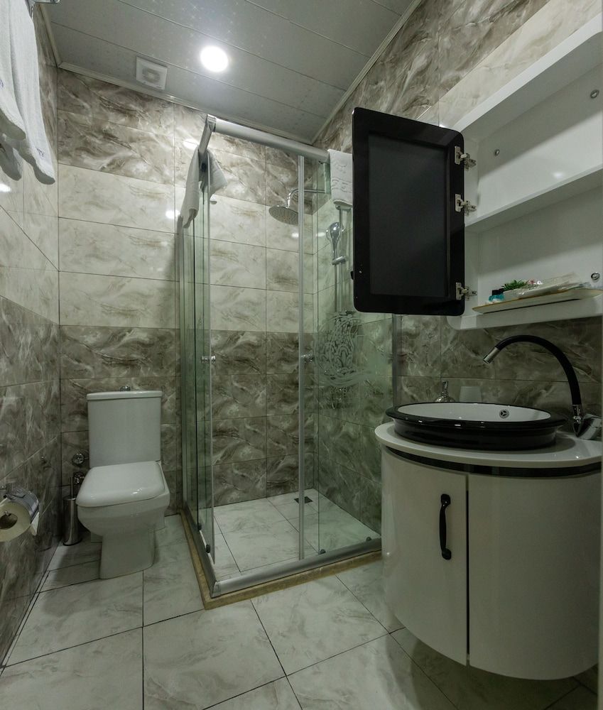 Center Hotel Baku Standard Double Room 10