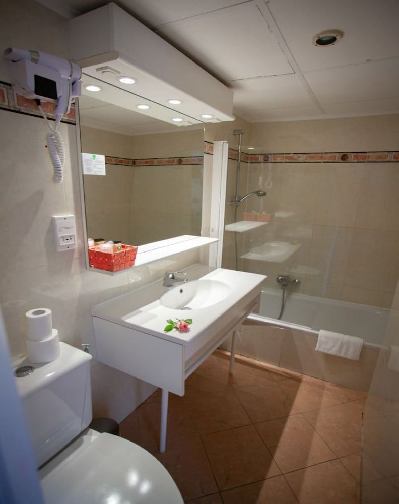 Hotel Oasis Classic Room, Balcony 8