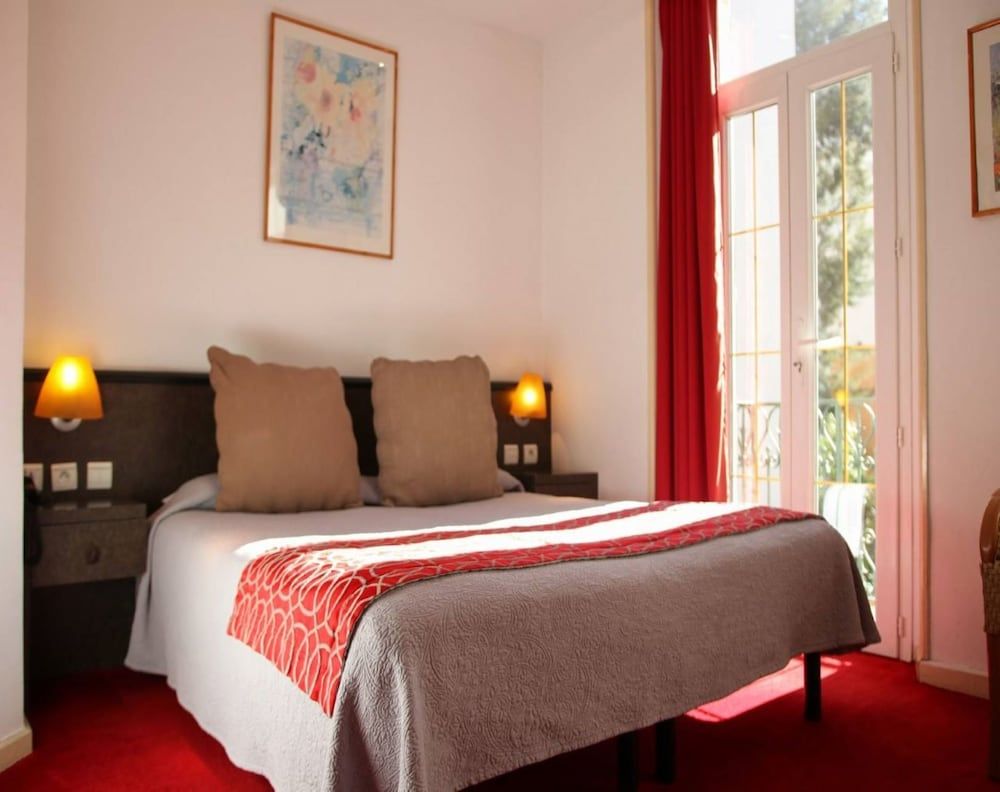 Hotel Oasis Classic Room, Balcony 3