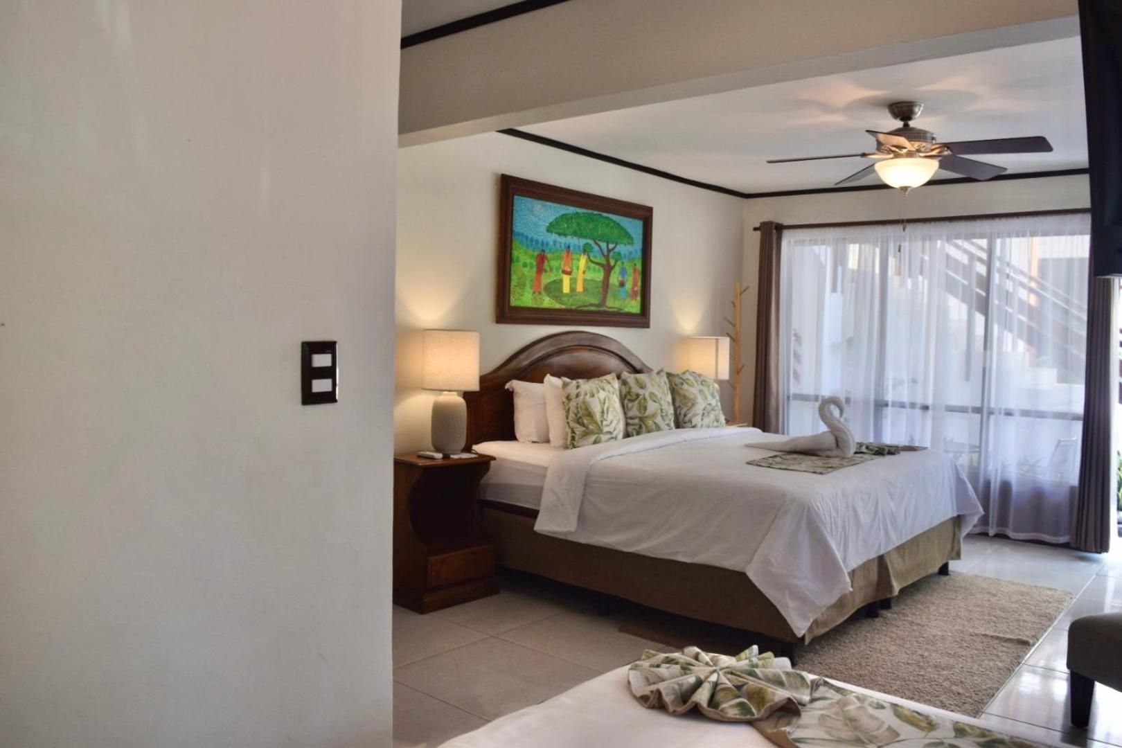 Hotel Playa Espadilla y Gardens Premium Triple Room 7