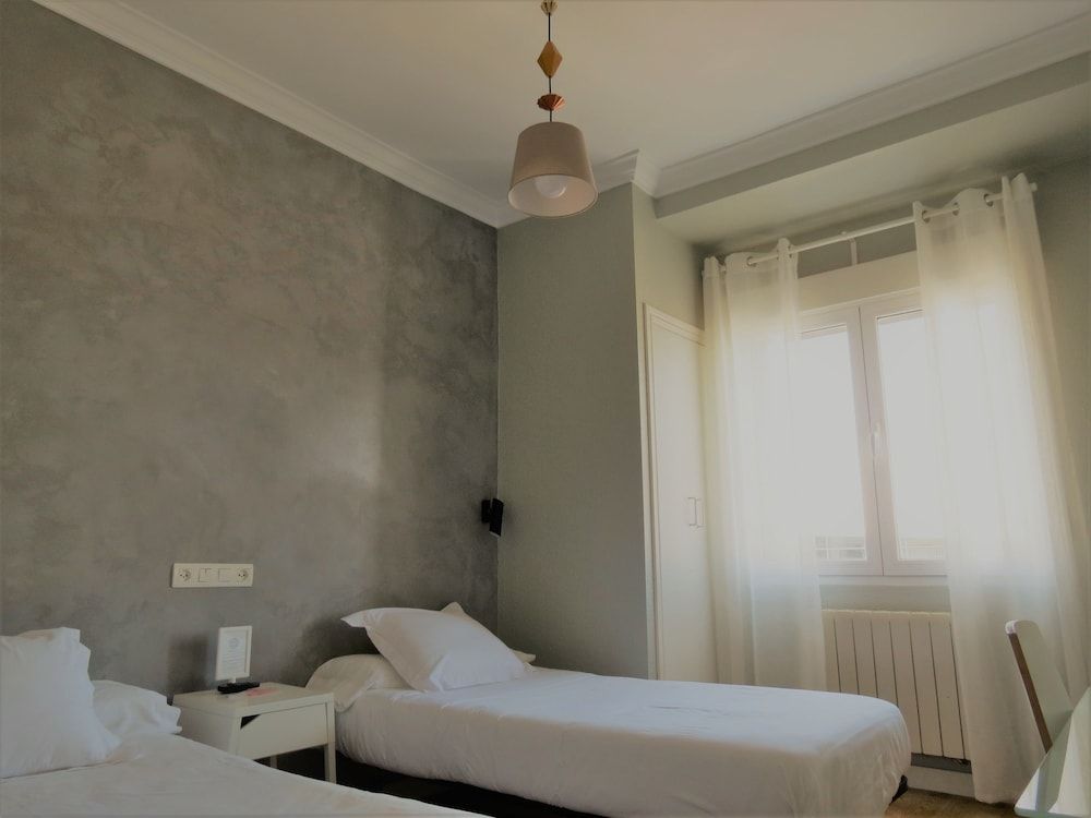 Pension Don Claudio Twin Room, Shared Bathroom 3