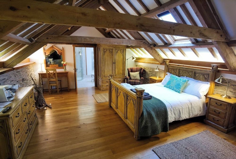 Jabajak Vineyard Restaurant With Rooms Luxury Double Room, Ensuite (Grainstore Suite Slipper )