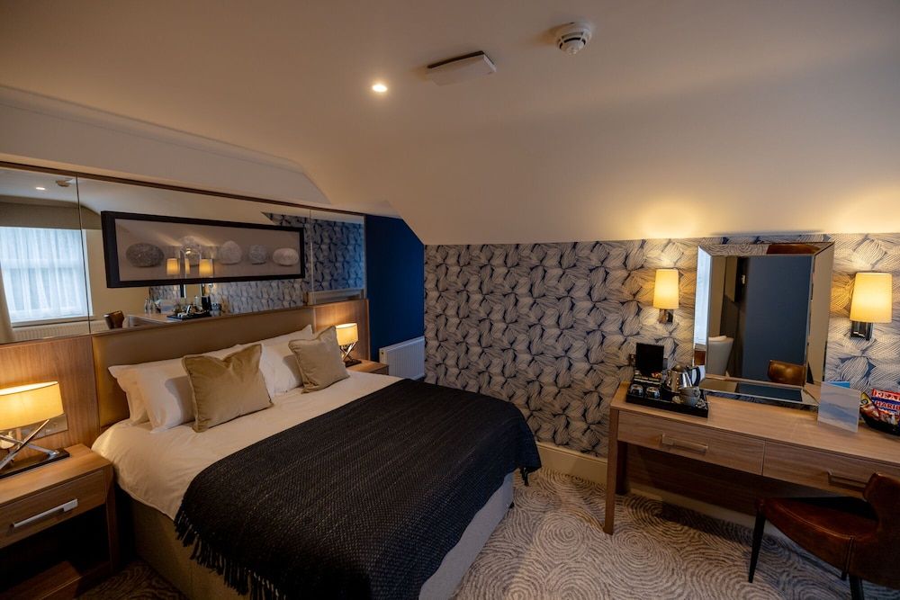 Deluxe Double Room (Front Facing)