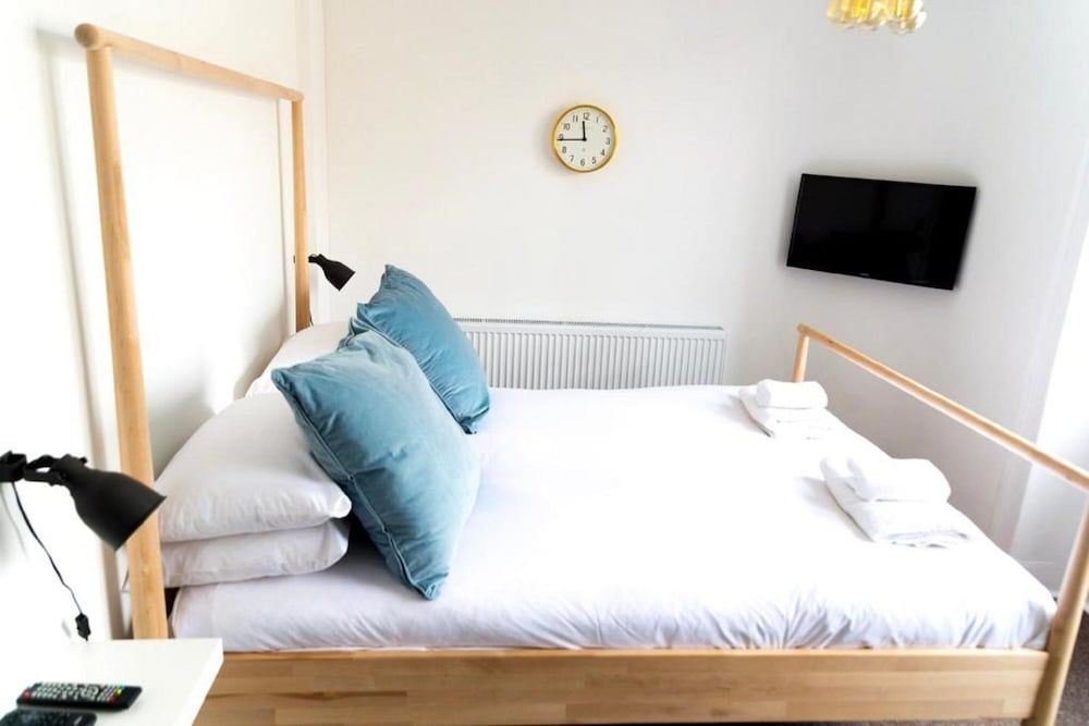 undefined The Black Fox