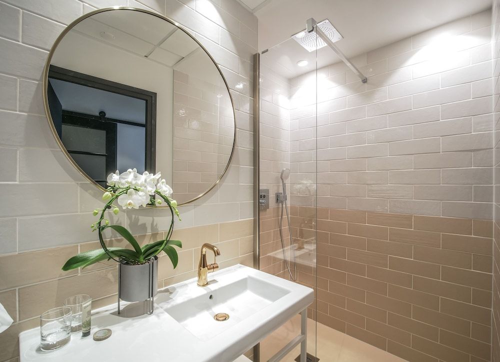 Hôtel Le Magic & Spa Deluxe Double Room, 1 Queen Bed, Non Smoking, Bathtub 2