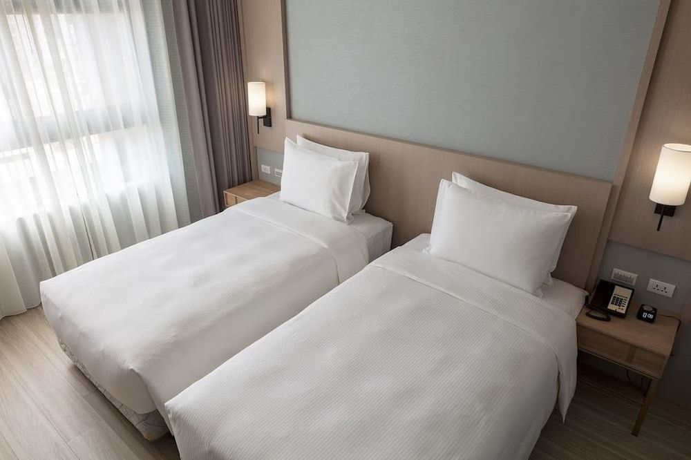 undefined Jolley Hotel